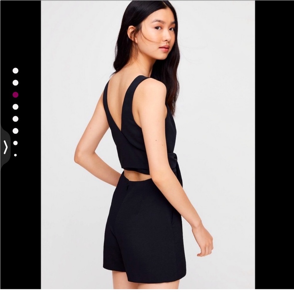 Aritzia Écoulement Romper